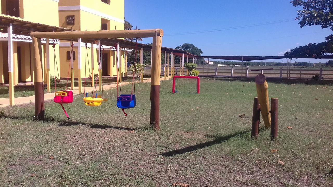 Hotel Fazenda Costa Do Sol Мангиньюс Экстерьер фото